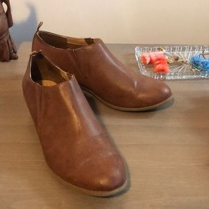 Gap brown booties, size 10